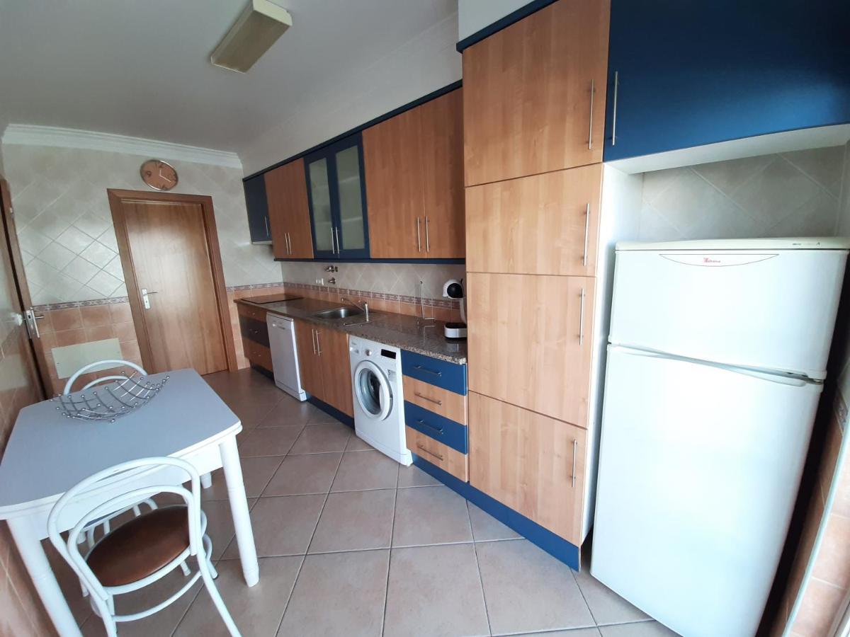 Apartamento Alfarrobeira Mar Куартейра Екстериор снимка
